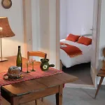 Domaine La Cour Des Nobles - Demeure, Maison Et Au Coeur De Apartment